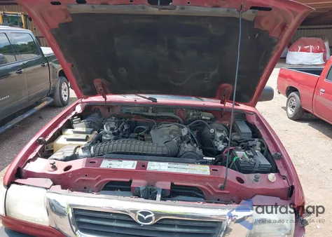 1998 Mazda B4000 Se z USA, uszkodzony, nr VIN 4F4YR16X0WTM29365